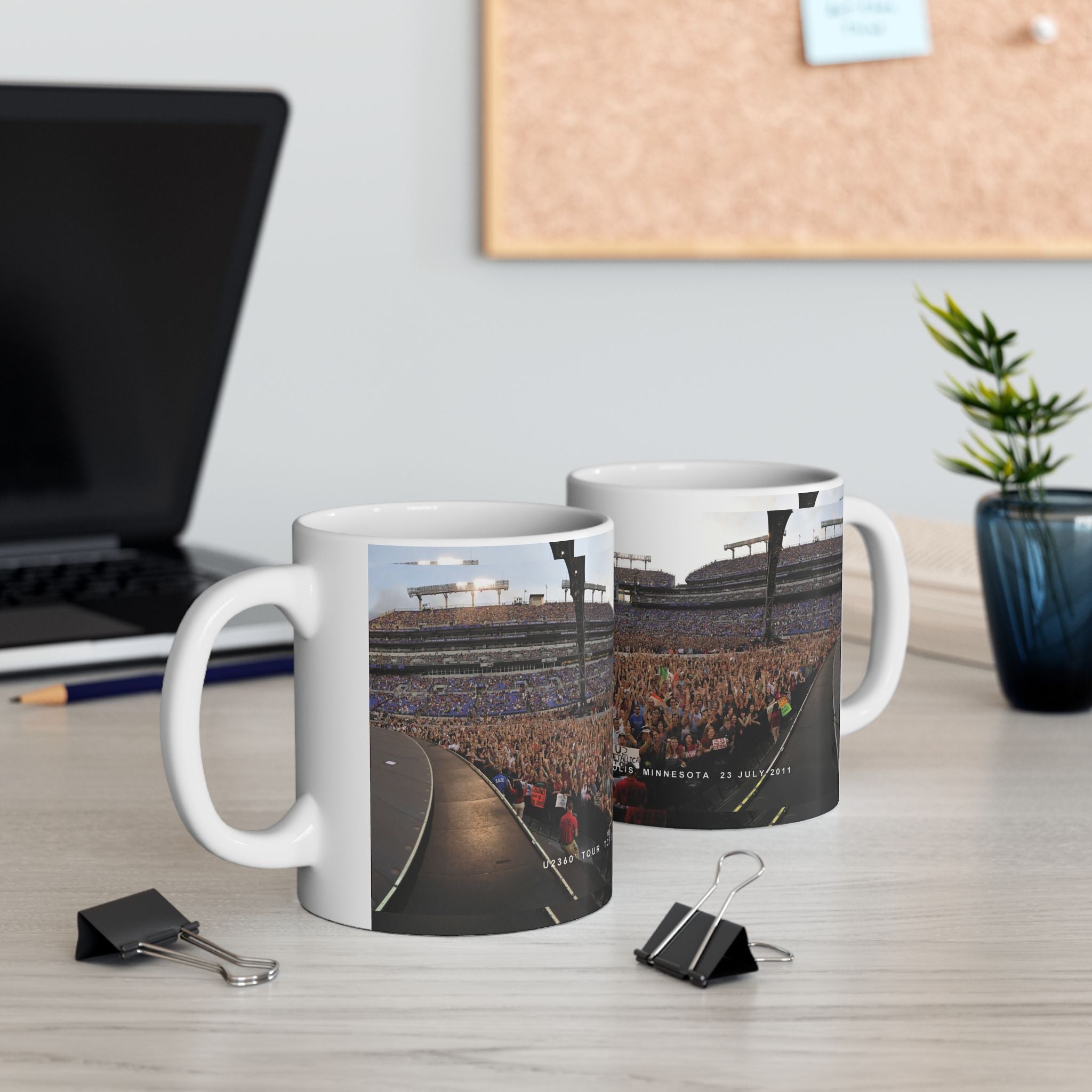 U2 360° Tour Mug (Crowd)